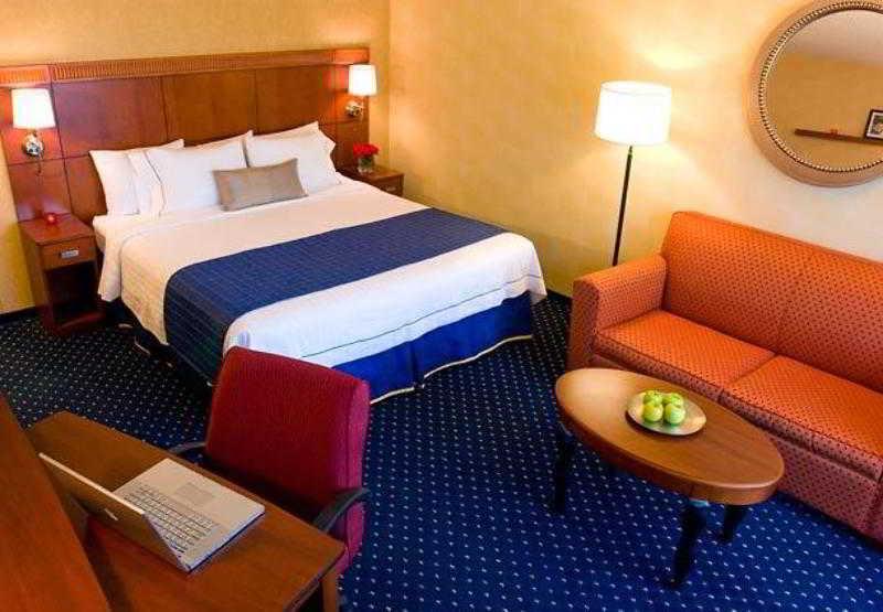 Отель Courtyard Sacramento Airport Natomas Номер фото